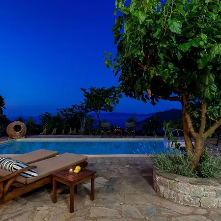 Driades Hilltop Vila *