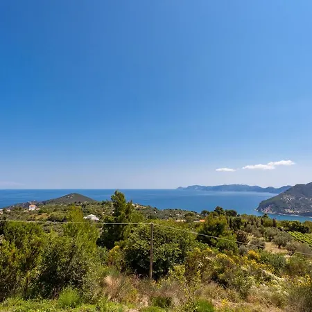 Driades Hilltop Vila *